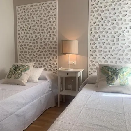 Apartamento Byhouse Frei Luis 4d *